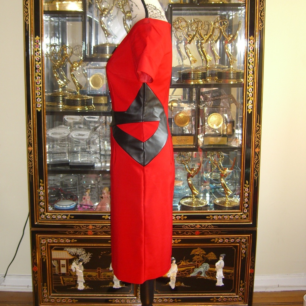 HYBRID RED AND BLACK PLEATHER CONTRAST DRESS - Picture 5 of 5